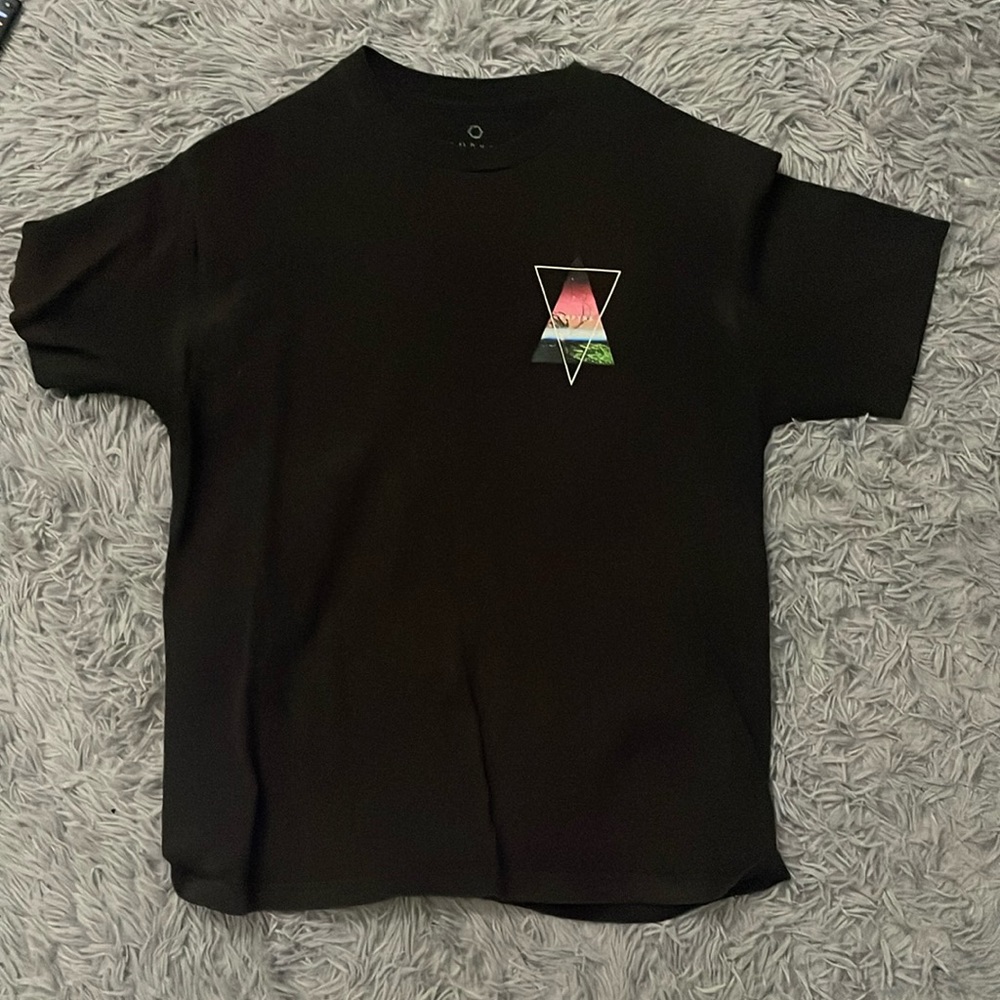 Black Empyre Mens shirt. Size L